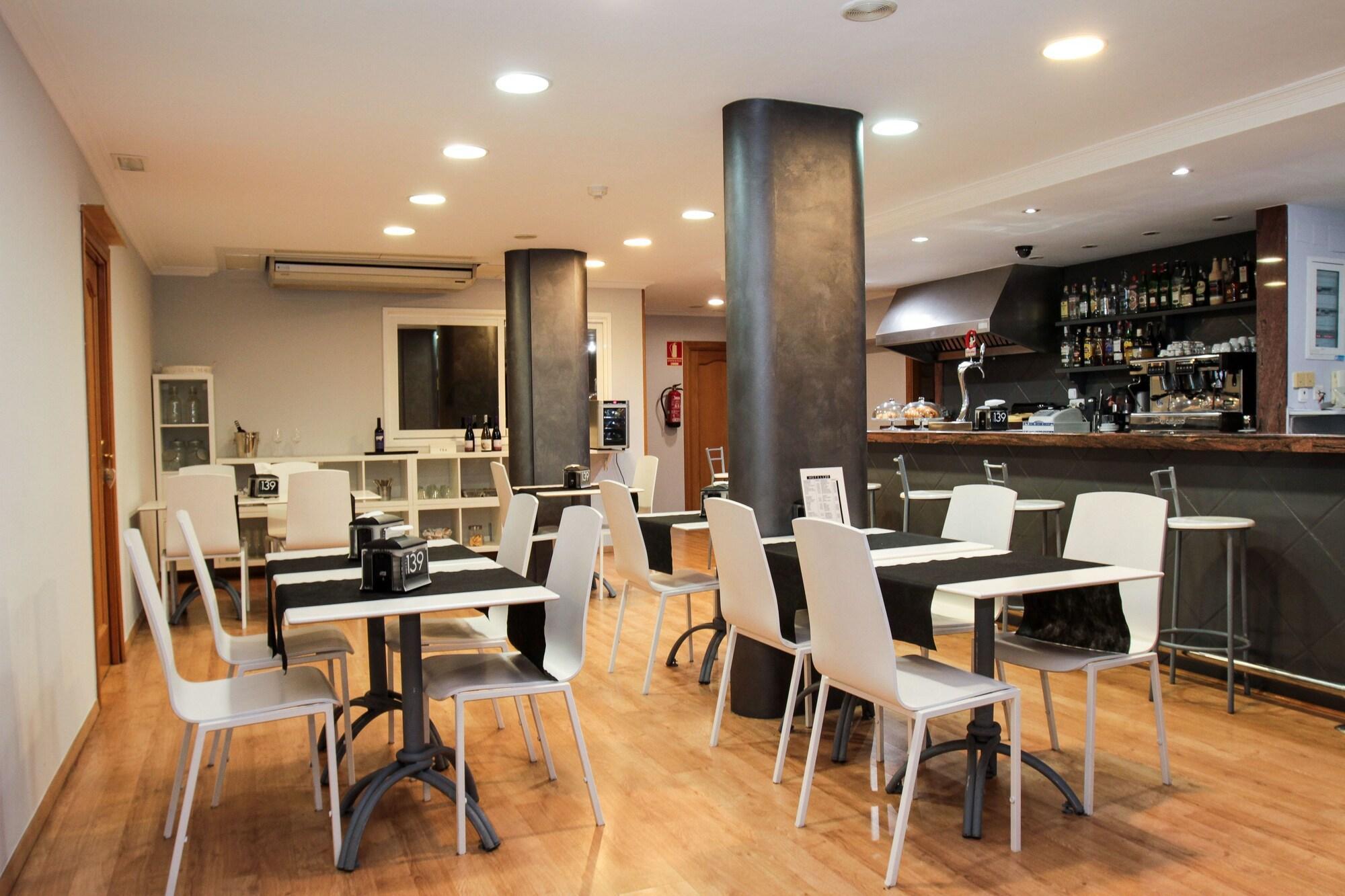 Hotel 139 Castelldefels Exteriér fotografie